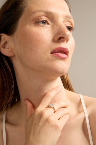 Anello - Oro giallo 18 kt e diamanti