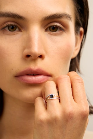 Anello - Oro giallo 18 kt e zaffiro