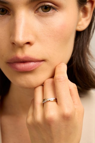 Anello - Oro giallo 18 kt, oro bianco e diamanti