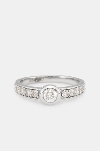 Bague Solitaire vintage - Or blanc, diamants et solitaire