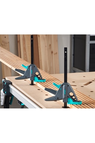 Barrilete-sargento de mesa PRO 65-150-W