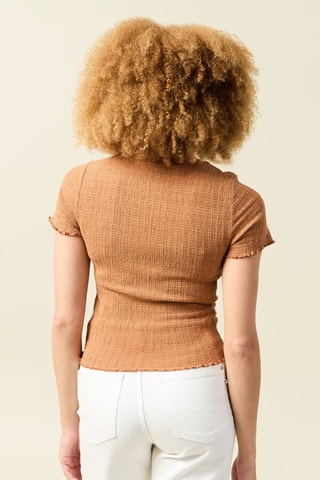 T-shirt. - Laranja-escuro