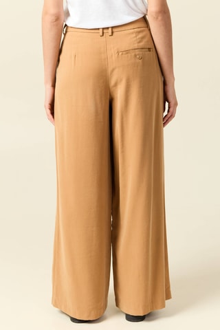 Calças largas de cintura subida - Castanho