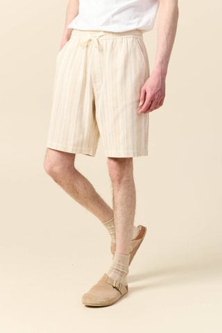 Short - Ecru