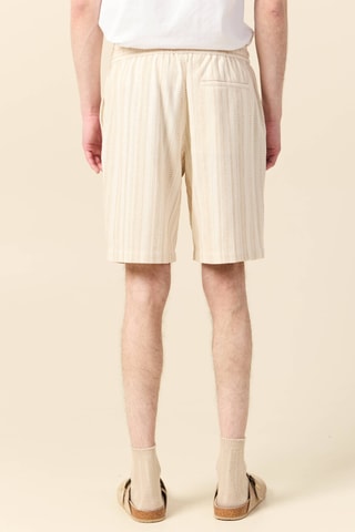 Short - Ecru