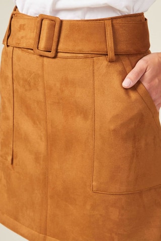 Saia direita - Castanho