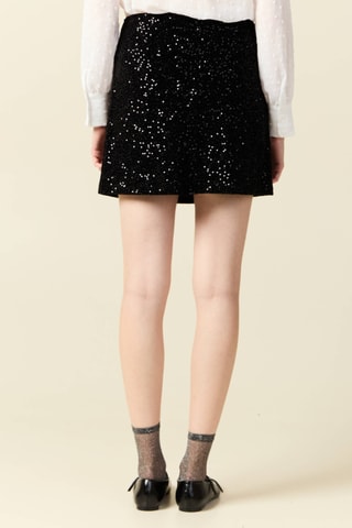 Saia direita em veludo com lantejoulas  - Preto
