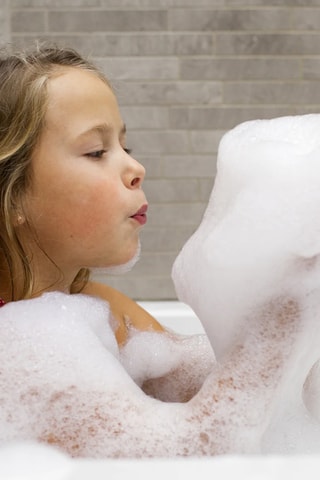 Gel douche bio Alphanova kids - Fraise - Peaux délicates - 250 ml