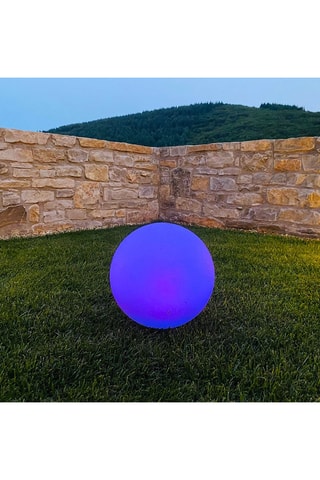 2 sfere luminose da interno ed esterno LED solari Solsty C30