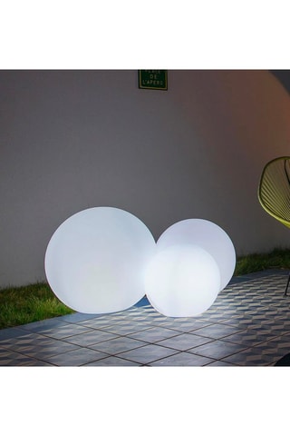 Sfera luminosa presa elettrica Bobby W50 - Bianco - 13 W