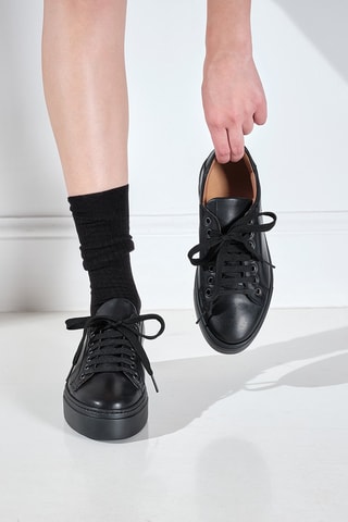 Sapatilhas em couro Regular - Preto - Preto