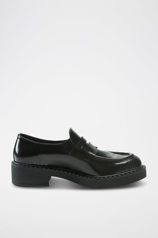 Mocassins com plataforma regular em couro - Preto - Preto