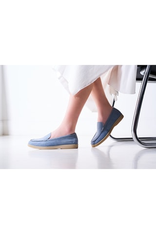 Slip-on em couro camurça Regular - Azul-marinho