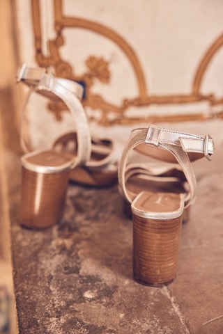 Sandalias de piel de tacón - Plateado