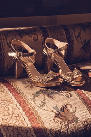 Sandalias de piel de tacón - Dorado