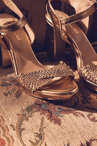 Sandalias de piel de tacón - Dorado