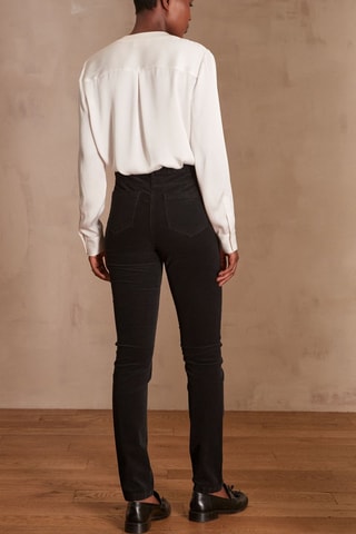 Pantalón slim fit de pana de tiro alto - Negro