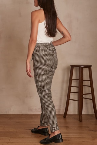 Pantalón pitillo de lino de tiro alto - Negro