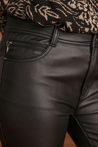 Pantalón slim fit - Negro