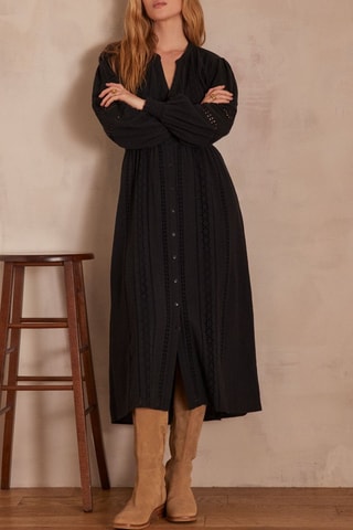 Vestido-camisa em bordado inglês - Preto