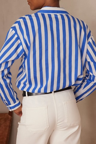 Camisa - Branco e azul-real