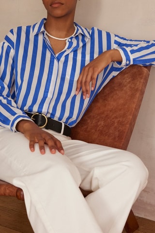 Camisa - Branco e azul-real