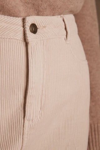 Falda recta de terciopelo de talle alto - Beige