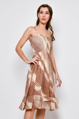 Vestido com folhos Castanho - Castanho