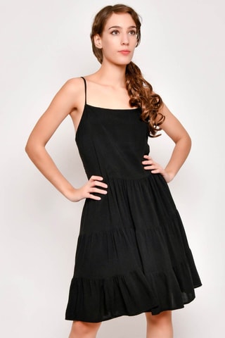 Vestido com folhos 
Preto - 