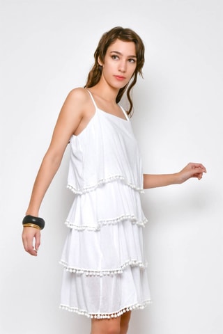 Vestido com folhos 
Branco - 