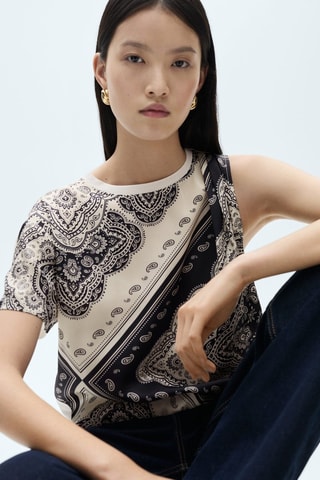 T-shirt asymétrique en imprimé cachemire - Ecru