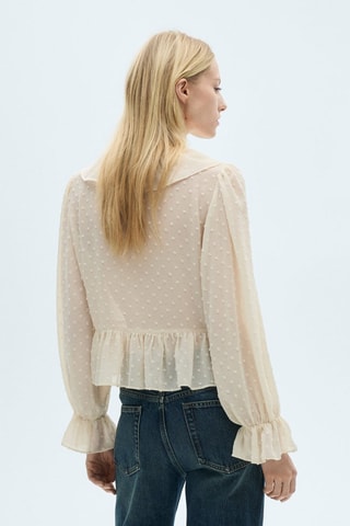 Blouse à volants avec fermeture à nouer - Ecru