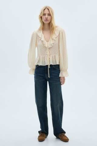 Blouse à volants avec fermeture à nouer - Ecru