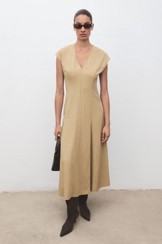 Robe col V avec coutures - Gris clair