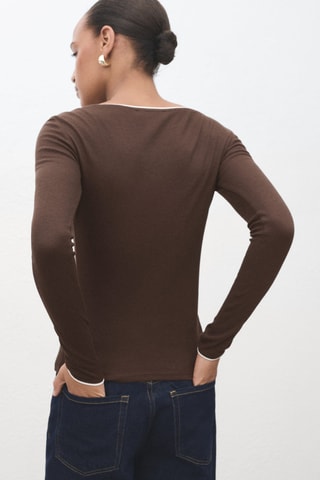 T-shirt V-hals - Bruin