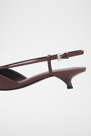 Chaussure talon kitten heel en satin à brides - Chocolat