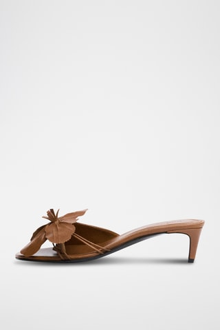 Sandale à talon en cuir détail de fleur - Marron