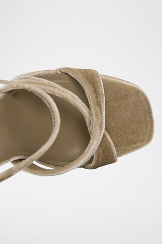 Sandales à talons en velours - Beige