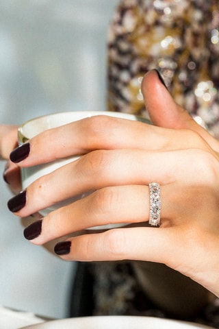 Anel Sitra Ouro branco, topázios e diamantes