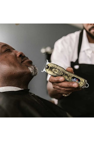 Máquina de cortar cabelo e barba com profilador e acessórios