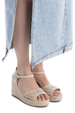 Sandalen met Sleehak - Beige