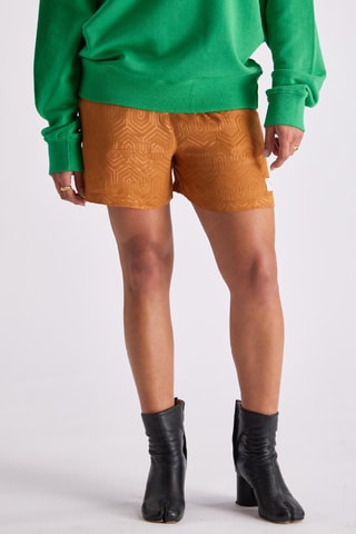 Short Nastasia - Camel