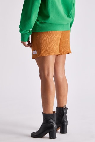 Short Nastasia - Camel