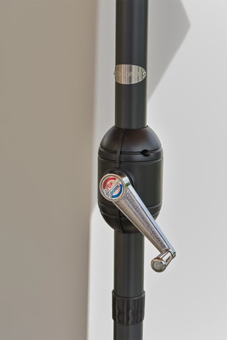 Sombrilla redonda Marbella - 6 m² - Diámetro de la lona 270 cm?

?