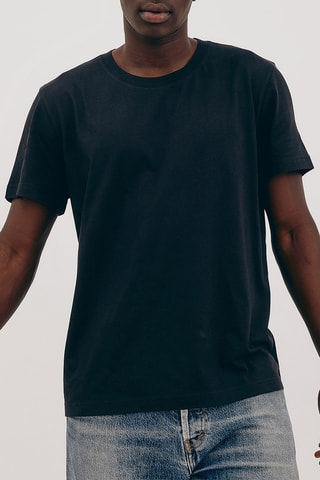 T-shirt regular em algodão biológico - Preto