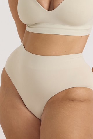 Shorties de cintura alta - Marfim