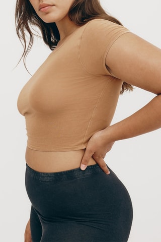 T-shirt cropped em algodão biológico - Castanho-claro