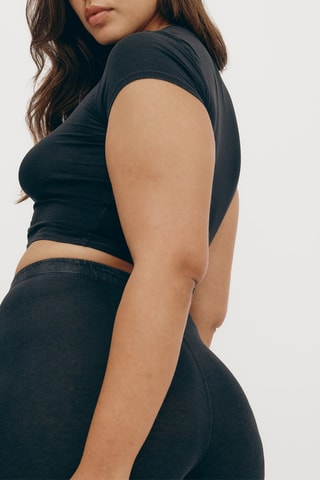 2 t-shirts cropped em algodão biológico - Preto e branco