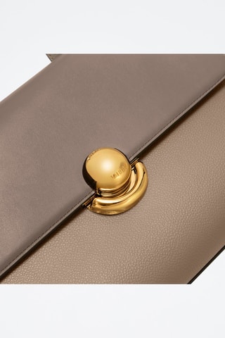 Sac à main en cuir Sfera - Taille M - Taupe