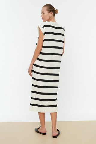 Vestido direito - Preto e branco